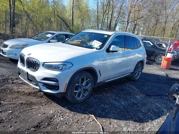 5UXTY5C07LLT38589 2020 BMW X3 - Image 2