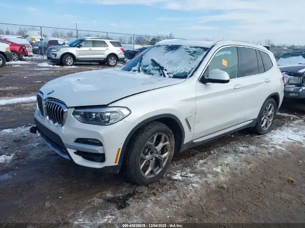 5UXTY5C07M9H46320 2021 BMW X3 - Image 2