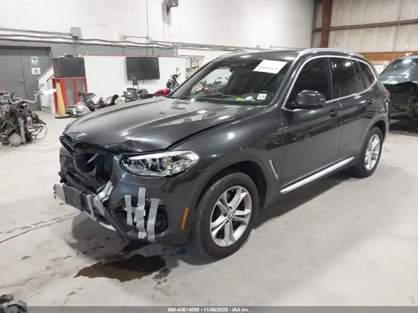 5UXTY5C08L9C46102 2020 BMW X3 - Image 2