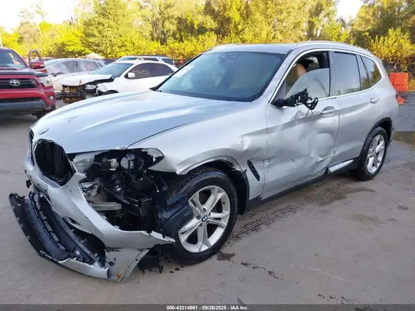 5UXTY5C08L9C71162 2020 BMW X3 - Image 2