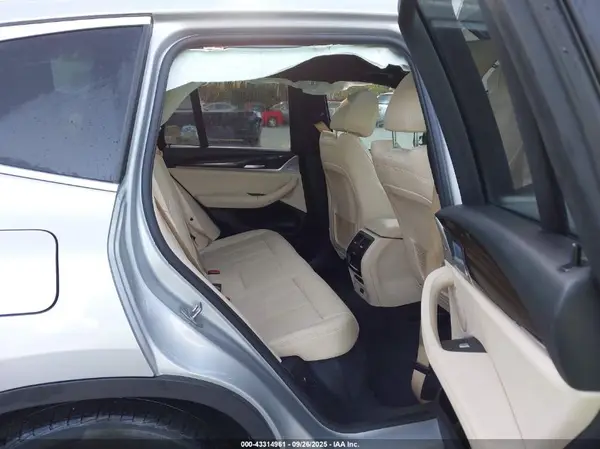 5UXTY5C08L9C71162 2020 BMW X3 - Image 8