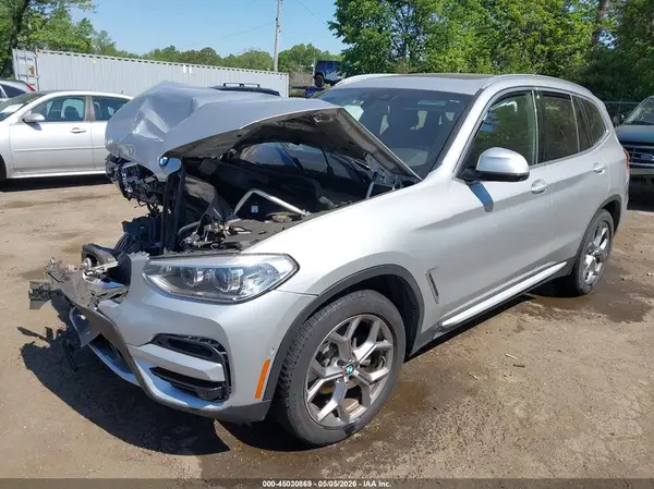 5UXTY5C08LLT32431 2020 BMW X3 - Image 2