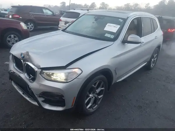 5UXTY5C08LLT34423 2020 BMW X3 - Image 2