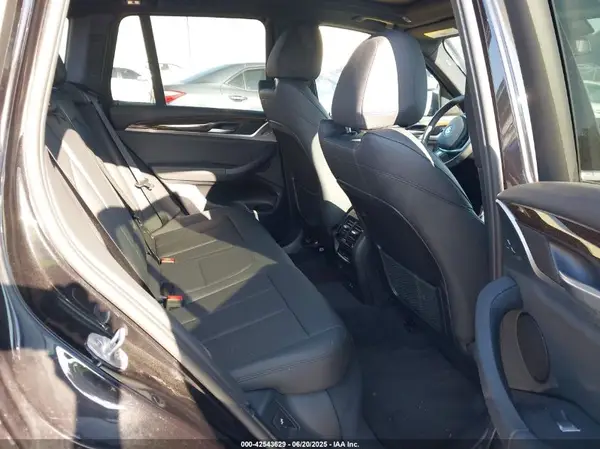 5UXTY5C08M9E22406 2021 BMW X3 - Image 8