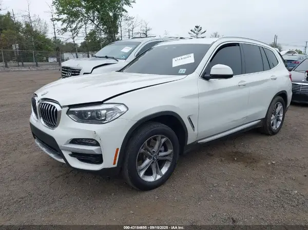 5UXTY5C08M9E71248 2021 BMW X3 - Image 2