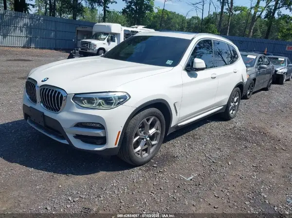 5UXTY5C08M9F78557 2021 BMW X3 - Image 2