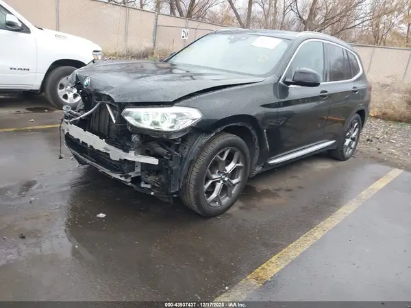5UXTY5C08M9G24405 2021 BMW X3 - Image 2