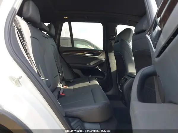 5UXTY5C09L9D51859 2020 BMW X3 - Image 8