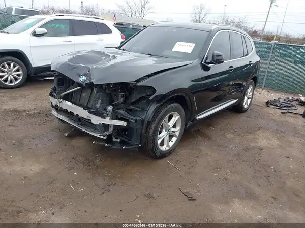5UXTY5C09LLE58123 2020 BMW X3 - Image 2