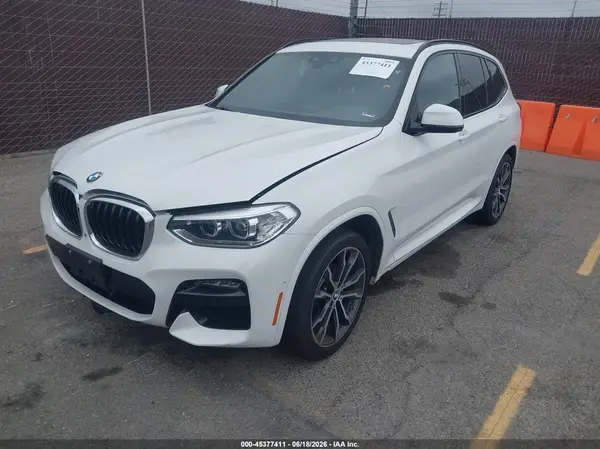 5UXTY5C09LLT32471 2020 BMW X3 - Image 2