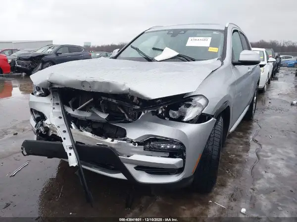 5UXTY5C09M9H33391 2021 BMW X3 - Image 2