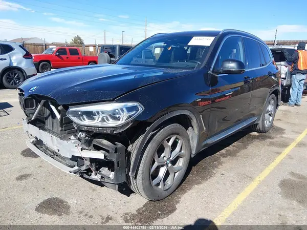 5UXTY5C0XL9D23696 2020 BMW X3 - Image 2