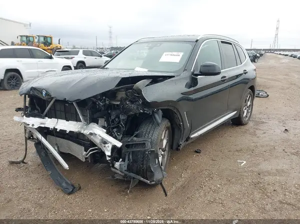 5UXTY5C0XM9E39935 2021 BMW X3 - Image 2
