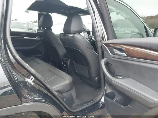 5UXTY5C0XM9E39935 2021 BMW X3 - Image 8