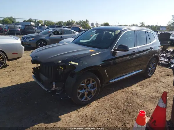 5UXTY5C0XM9F25875 2021 BMW X3 - Image 2