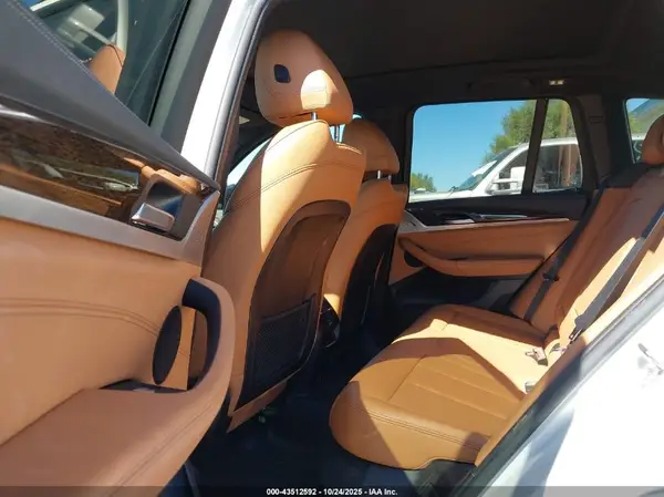 5UXTY9C00L9B96948 2020 BMW X3 - Image 8