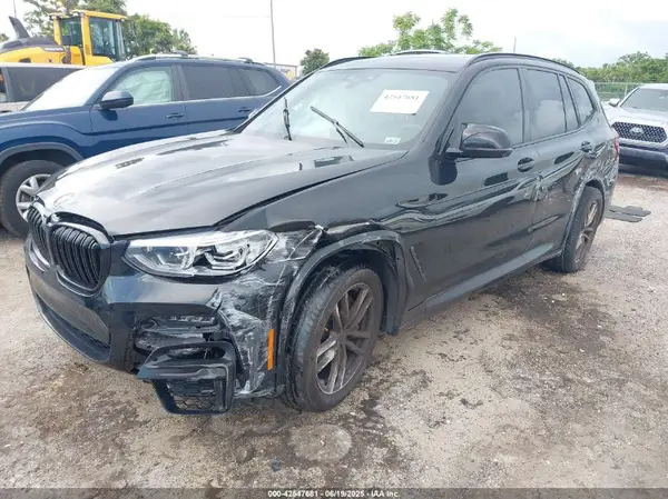 5UXTY9C00M9G72049 2021 BMW X3 - Image 2