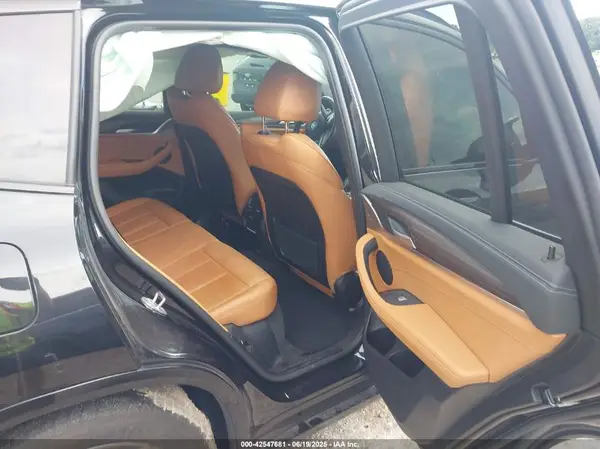 5UXTY9C00M9G72049 2021 BMW X3 - Image 8