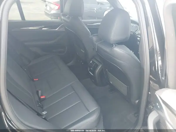 5UXTY9C02L9B25590 2020 BMW X3 - Image 8