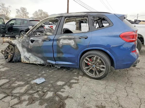5UXTY9C06M9F48304 2021 BMW X3 - Image 2