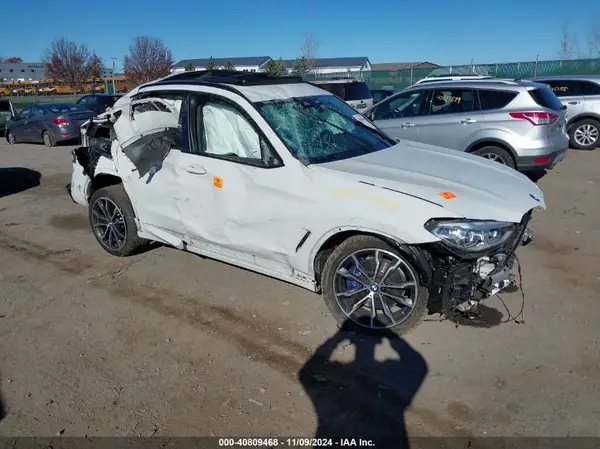 5UXTY9C07LL304627 2020 BMW X3 - Image 1