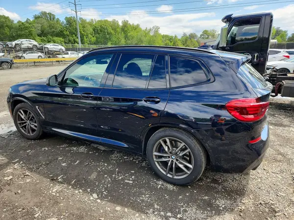 5UXTY9C07LLE59858 2020 BMW X3 - Image 2