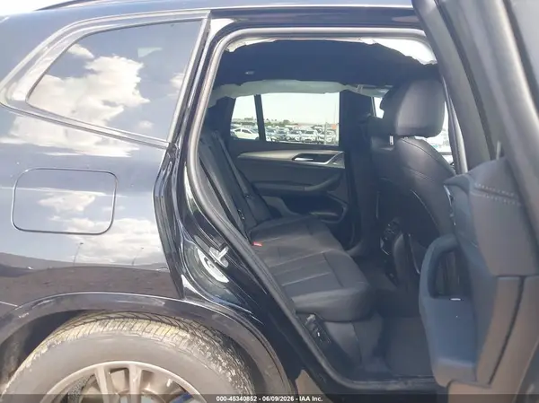 5UXTY9C08M9D81749 2021 BMW X3 - Image 8