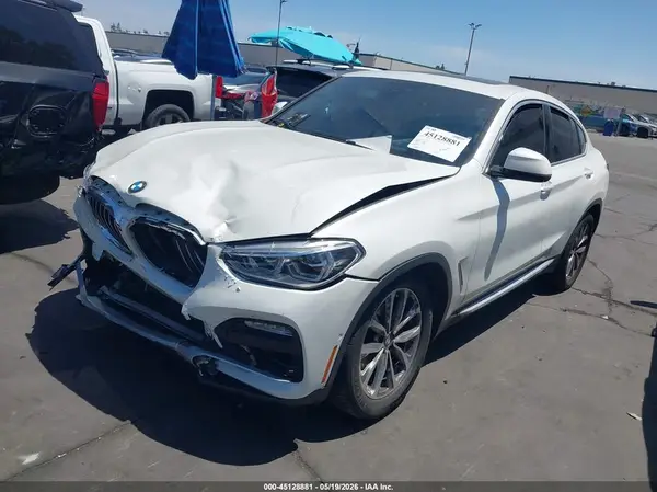 5UXUJ3C50KLG52241 2019 BMW X4 - Image 2