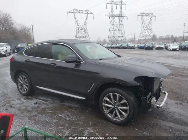 5UXUJ3C50KLG56919 2019 BMW X4 - Image 1