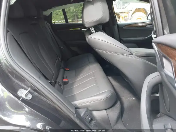 5UXUJ3C51KLG54435 2019 BMW X4 - Image 8