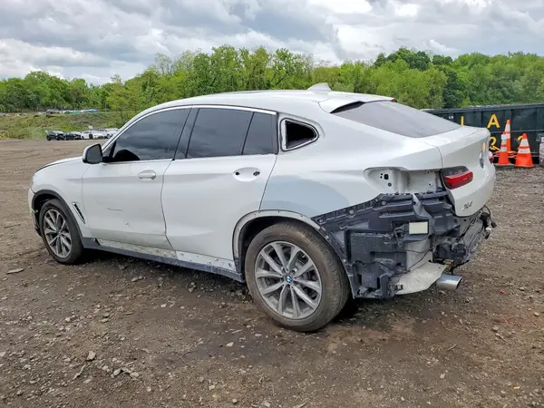 5UXUJ3C51KLG56900 2019 BMW X4 - Image 2