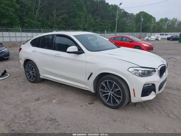 5UXUJ3C52KLG54945 2019 BMW X4 - Image 1