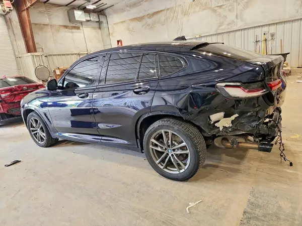 5UXUJ3C53KLG54579 2019 BMW X4 - Image 2