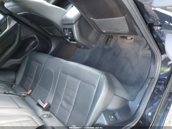 5UXUJ3C54KLG52016 2019 BMW X4 - Image 8