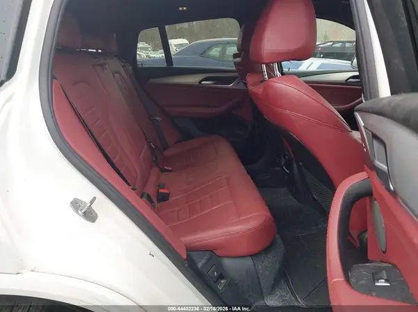 5UXUJ3C54KLG54395 2019 BMW X4 - Image 8
