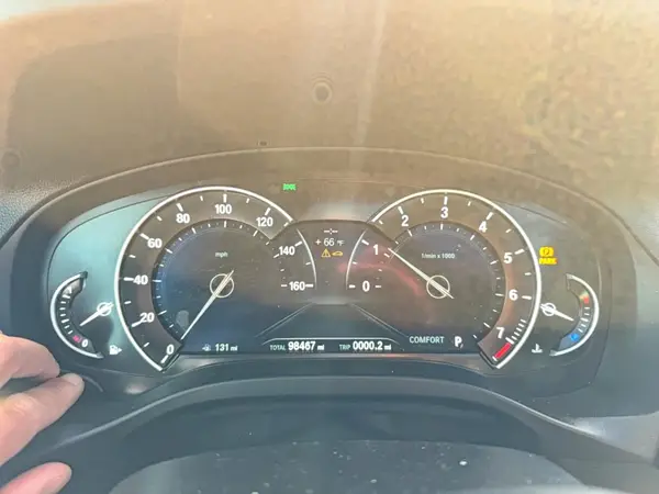 5UXUJ3C54KLG55756 2019 BMW X4 - Image 8