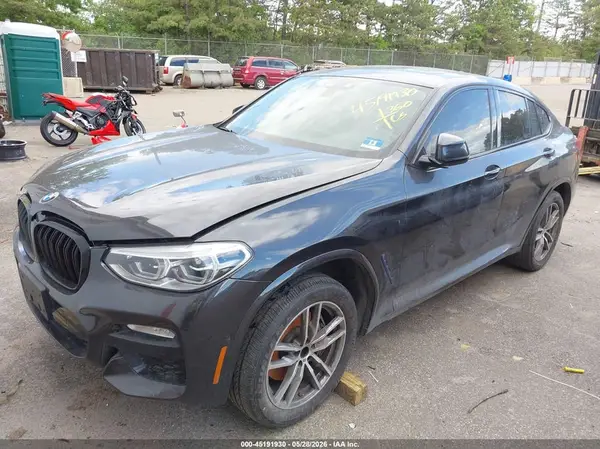 5UXUJ3C56KLA58494 2019 BMW X4 - Image 2