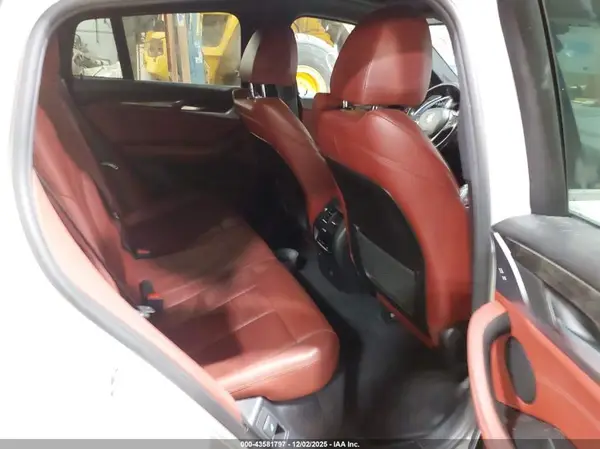 5UXUJ3C56KLG53913 2019 BMW X4 - Image 8