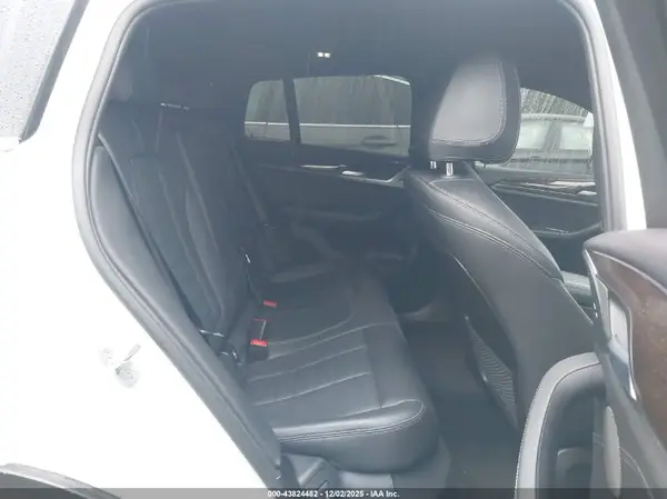 5UXUJ3C56KLG54138 2019 BMW X4 - Image 8