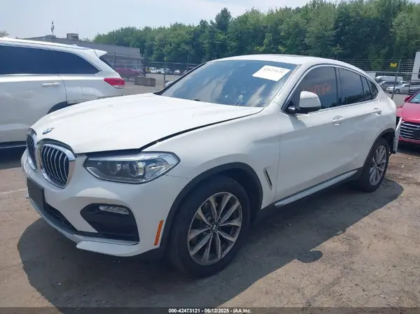 5UXUJ3C56KLG57413 2019 BMW X4 - Image 2