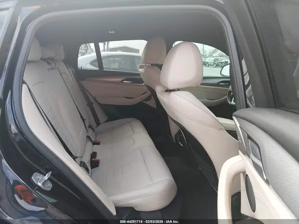 5UXUJ3C56KLG57489 2019 BMW X4 - Image 8