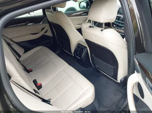 5UXUJ3C57KLG53175 2019 BMW X4 - Image 8