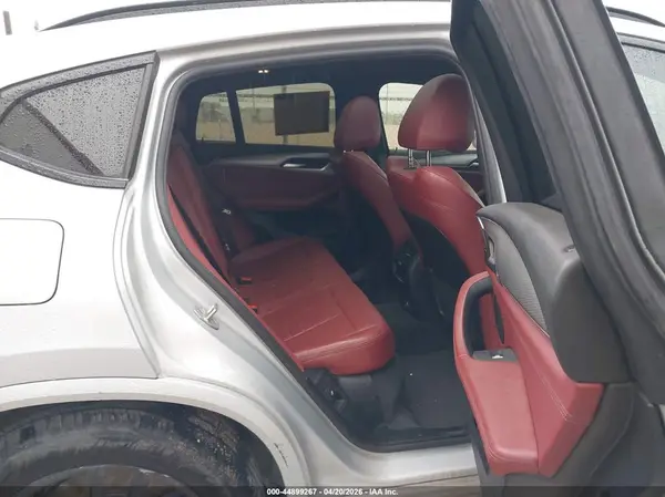 5UXUJ3C57KLG53211 2019 BMW X4 - Image 8