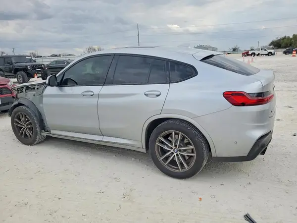 5UXUJ3C58KLA58450 2019 BMW X4 - Image 2