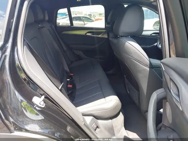 5UXUJ3C58KLG52519 2019 BMW X4 - Image 8