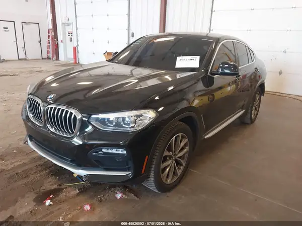 5UXUJ3C58KLG52763 2019 BMW X4 - Image 2