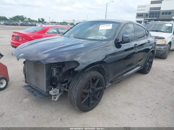 5UXUJ3C58KLG53301 2019 BMW X4 - Image 2