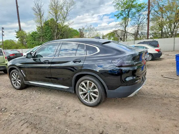 5UXUJ3C58KLG54531 2019 BMW X4 - Image 2