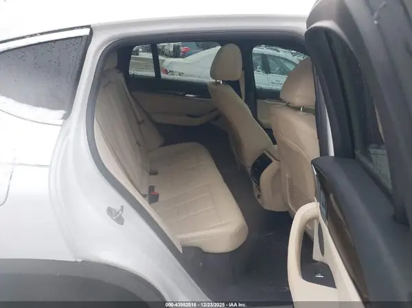 5UXUJ3C58KLG56019 2019 BMW X4 - Image 8