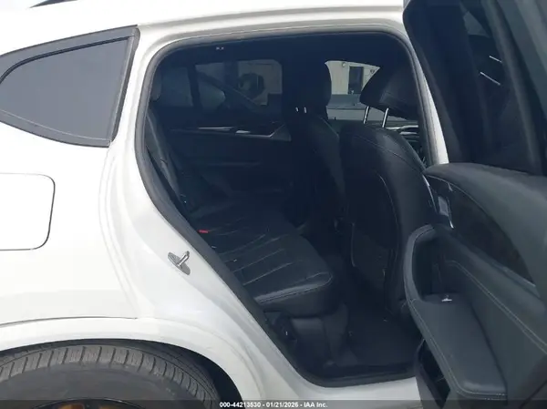 5UXUJ3C58KLG56134 2019 BMW X4 - Image 8